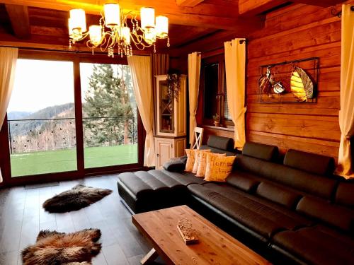 ZRUB BINDT in 勒沃卡