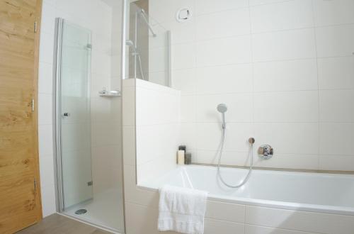 Berg' & Bluamen Appartements Stubai - image 7
