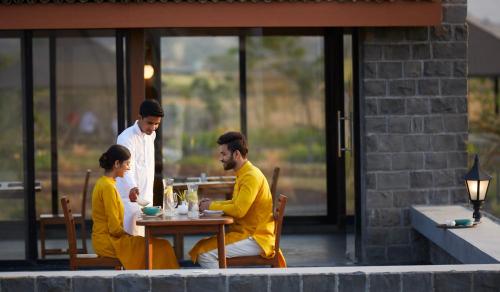 Restaurant, Viveda Wellness Resort in Nashik
