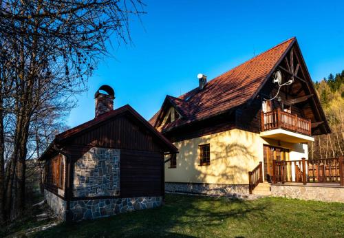 Viesnīcas āriene, Chalupa Josta - 4 spálne - 3 kúpeľne - krytý altánok - skibus zastávka - wifi (Chalupa Josta - 4 spalne - 3 kupelne - kryty altanok - skibus zastavka - wifi) in Jezersko