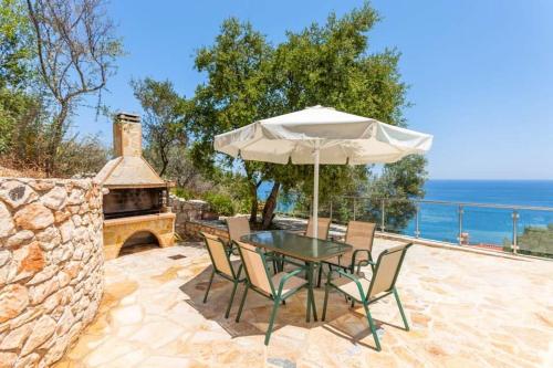 Koroni Villa Sleeps 7 Pool Air Con WiFi in Skinária