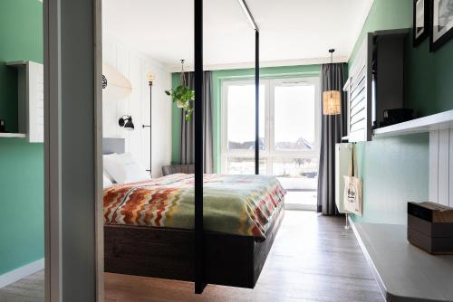 1 queen bed