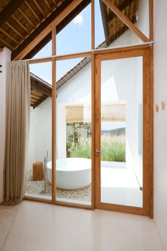 Roukh Kiri Khaoyai, The Centara Collection Hotel - 화장실