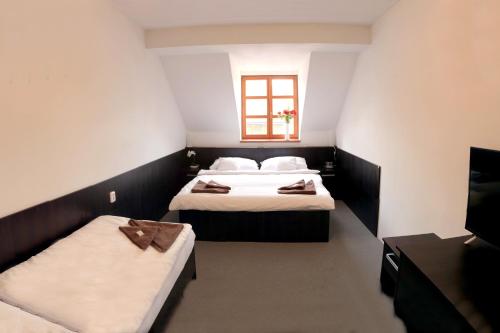 Štiřínská stodola u Prahy Room Type - Superior Triple Room