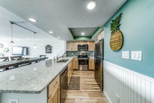 Coral Cay - image 2