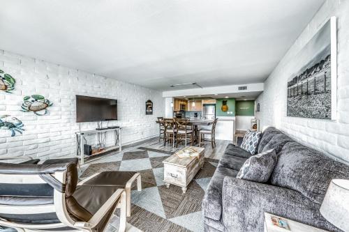Coral Cay - image 7