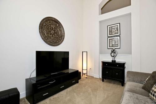 4072 Solterra - image 2