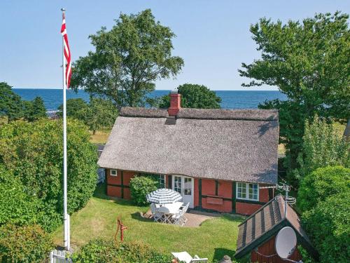Two-Bedroom Holiday home in Svaneke 2
