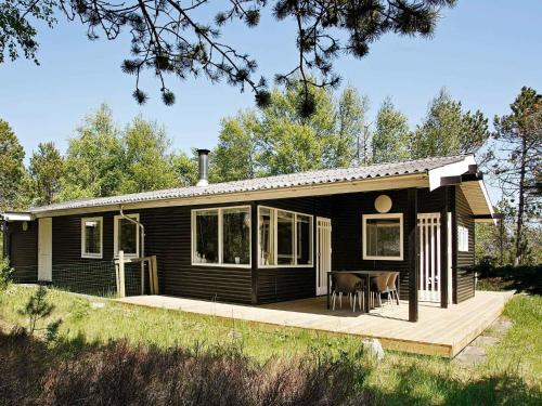  Four-Bedroom Holiday home in Ålbæk 1, Pension in Ålbæk