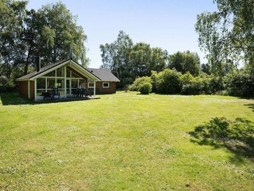  Three-Bedroom Holiday home in Højby 1 in Højby