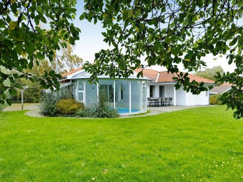 8 person holiday home in Juelsminde