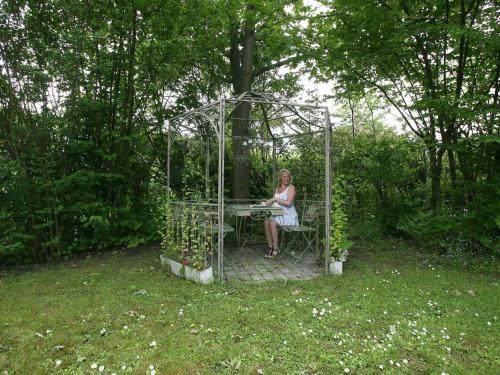 Three-Bedroom Holiday home in Dronningmølle 5 - image 2