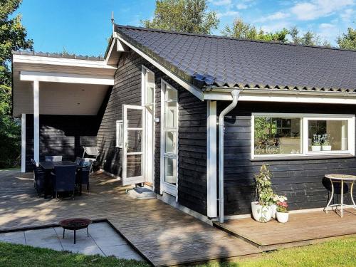 Three-Bedroom Holiday home in Løgstør 6