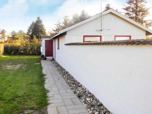  Three-Bedroom Holiday home in Sydals 2 in Høruphav