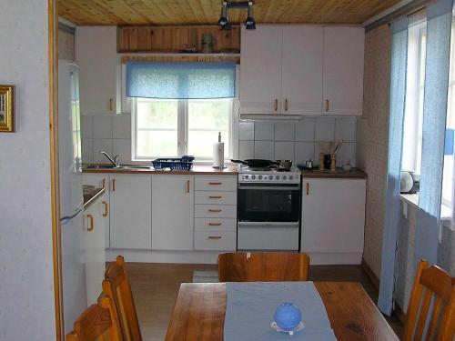 6 person holiday home in H CKSVIK