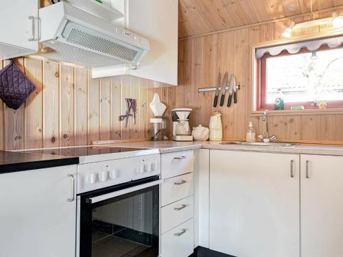 Four-Bedroom Holiday home in Nexø 12 - image 7