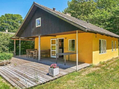 6 person holiday home in Aakirkeby