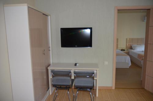 Legacy Hotel – Batumi, IL