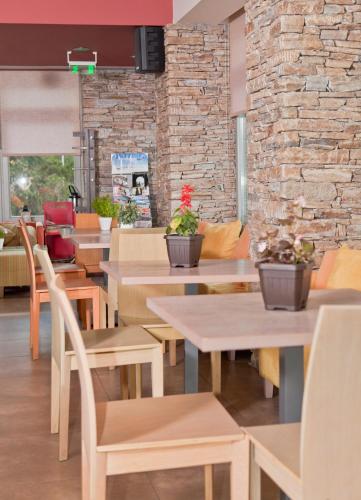 Astros Beach Boutique Hotel - image 5