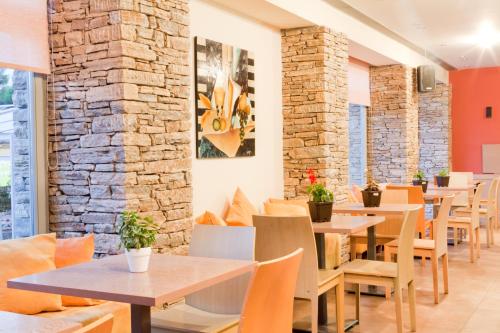 ห้องอาหาร, Astros Beach Boutique Hotel in พาราเลียน แอสทรอส