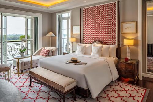Suite, grand, river view