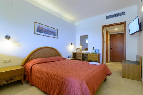 1 twin bed