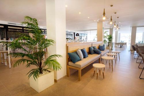 Parque Nereida Suites Hotel - image 4