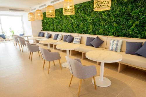 Parque Nereida Suites Hotel - image 5