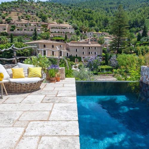 Stunning Villa with Private Pool Mallorca Villa 1009 - image 12