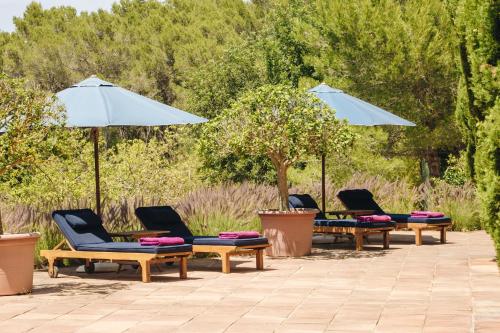 Beautiful 6 Bedroom Villa with Tennis Court Ibiza Villa 1031 - image 12