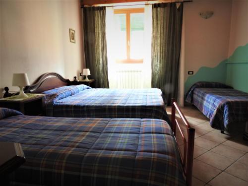 Quadruple Room with Private Bathroom