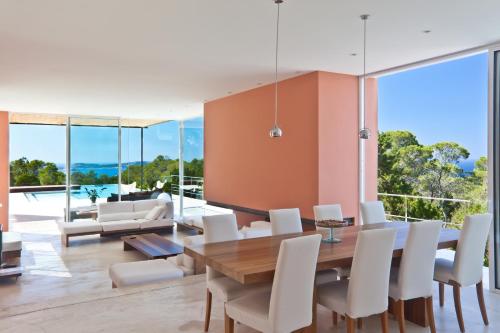 Beautiful 5 Star Villa with Breathtaking Sea Views Ibiza Villa 1049 - image 12