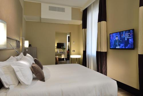 Rome Life Hotel - image 4