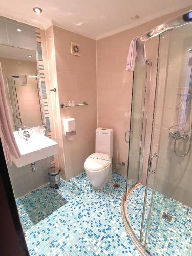 Elate Plaza Hotel - image 12