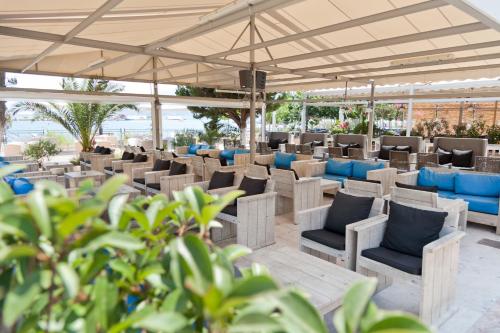 ห้องอาหาร, Astros Beach Boutique Hotel in พาราเลียน แอสทรอส