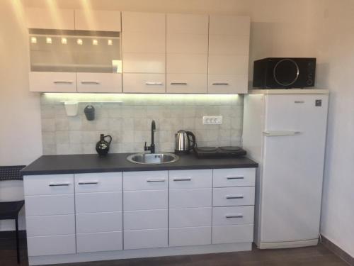 Aparthotel Monterria - image 2