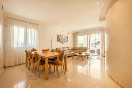 Beach Villa Pino - image 2