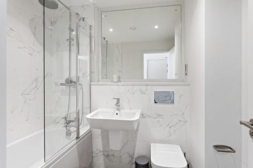 Modern and Stylist - image 13