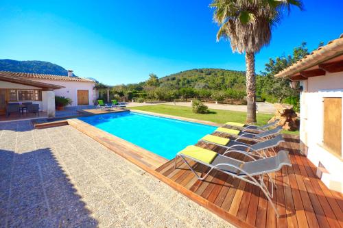 Villa Fullos by Sealand Villas
