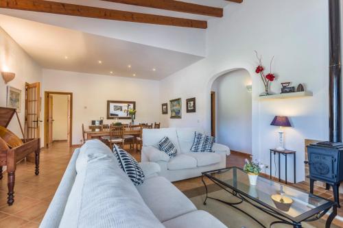 Villa Fullos by Sealand Villas