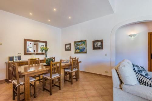 Villa Fullos by Sealand Villas