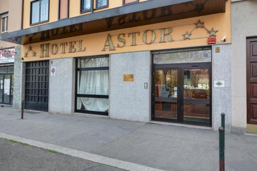 Hotel Astor - Tap to explore photos