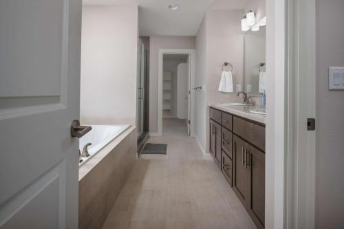 Orchard Highlands Villa - image 3