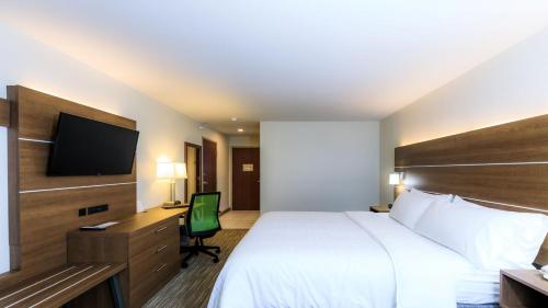 Holiday Inn Express Osage Beach - Lake of the Ozarks