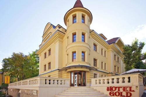 Gold Hotel Budapest, Budapest bei Sóskút
