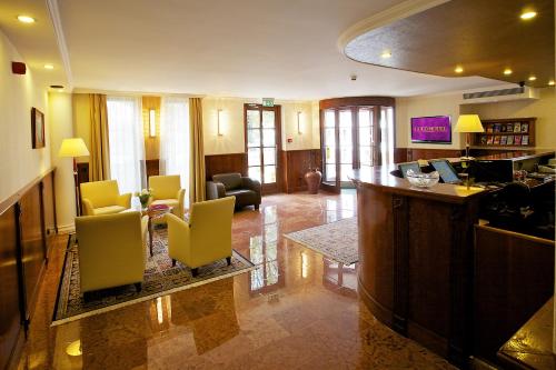 Gold Hotel Budapest - image 10