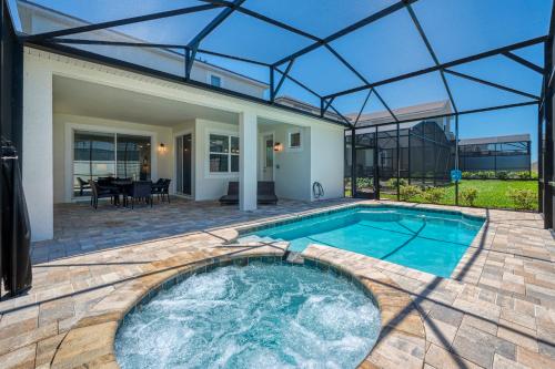 Modern home with private pool near Disney