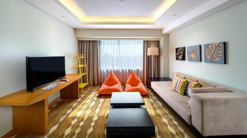 Holiday Inn & Suites Jakarta Gajah Mada, an IHG Hotel