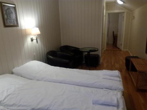 Dalselv hotell bare rom og frokost, innsjekk fra kl 17 in Mo I Rana