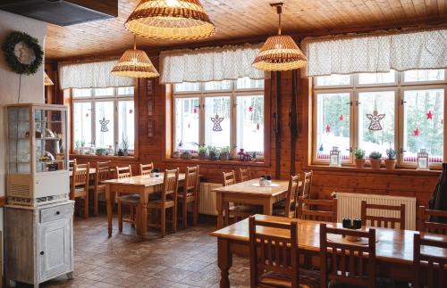 ห้องอาหาร, Hotel Vecernice in แจนสเก ลาซเน